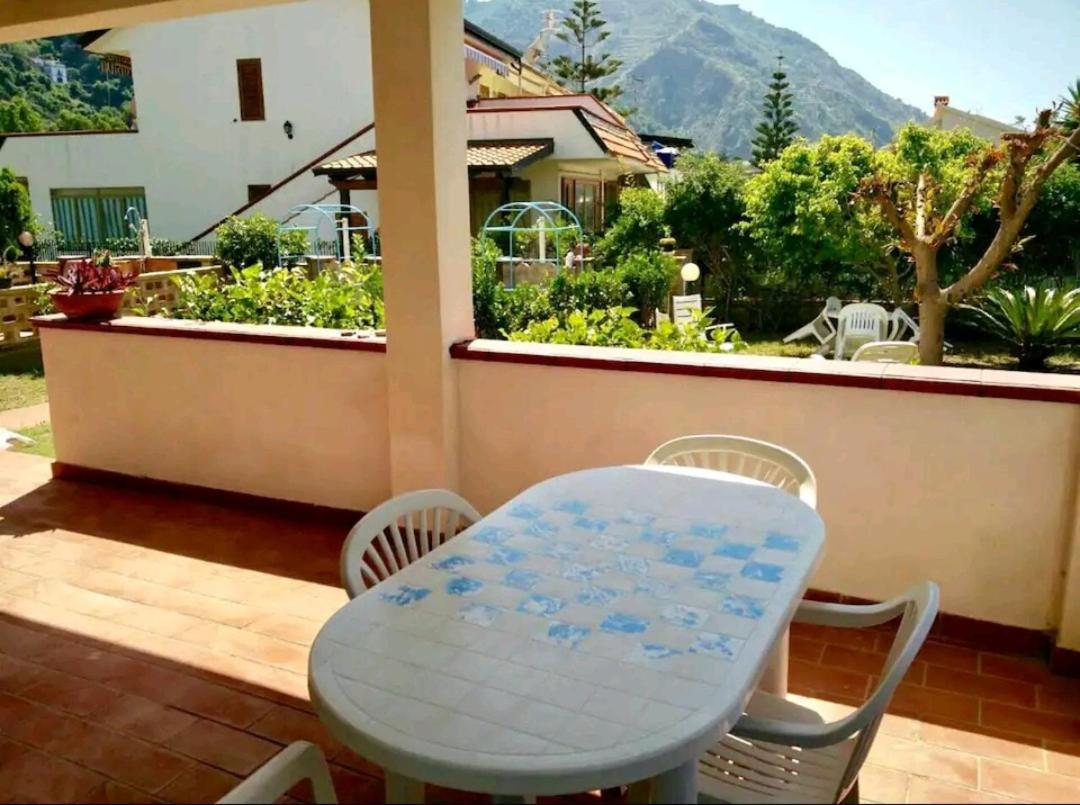 피라이노 Casa Con Giardino E Terrazzo Vicino Al Mare 빌라 외부 사진