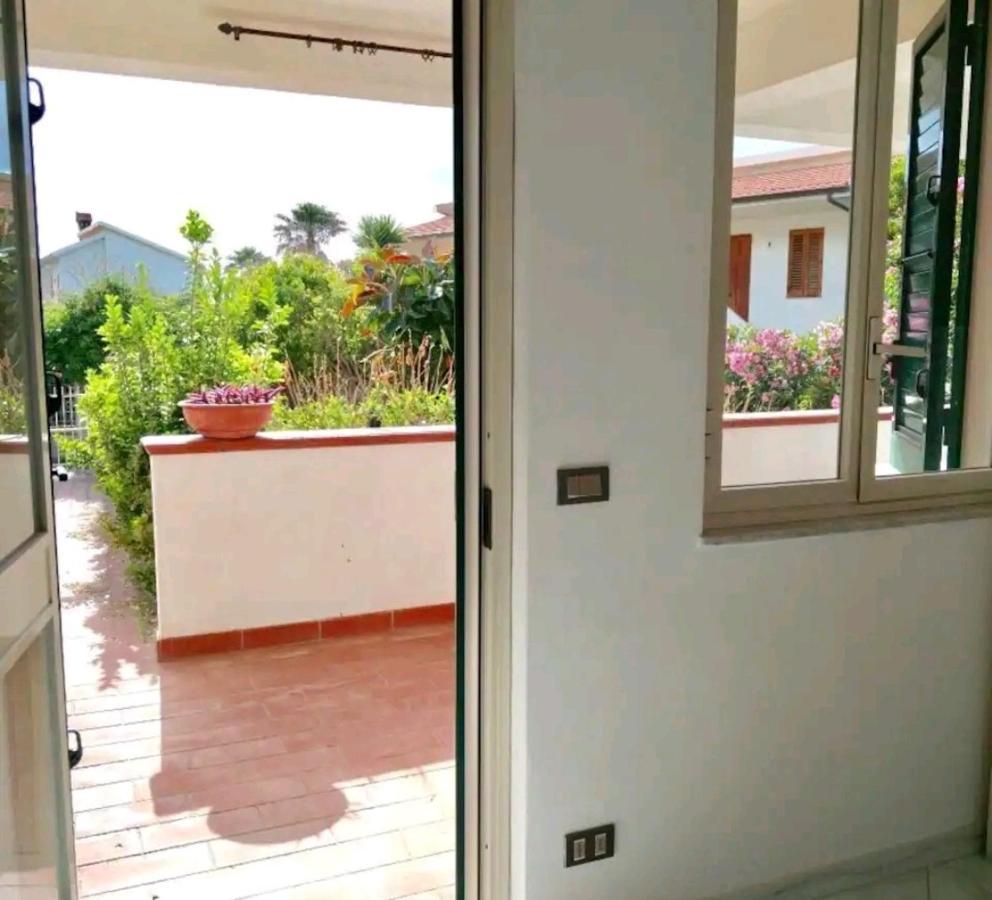 피라이노 Casa Con Giardino E Terrazzo Vicino Al Mare 빌라 외부 사진